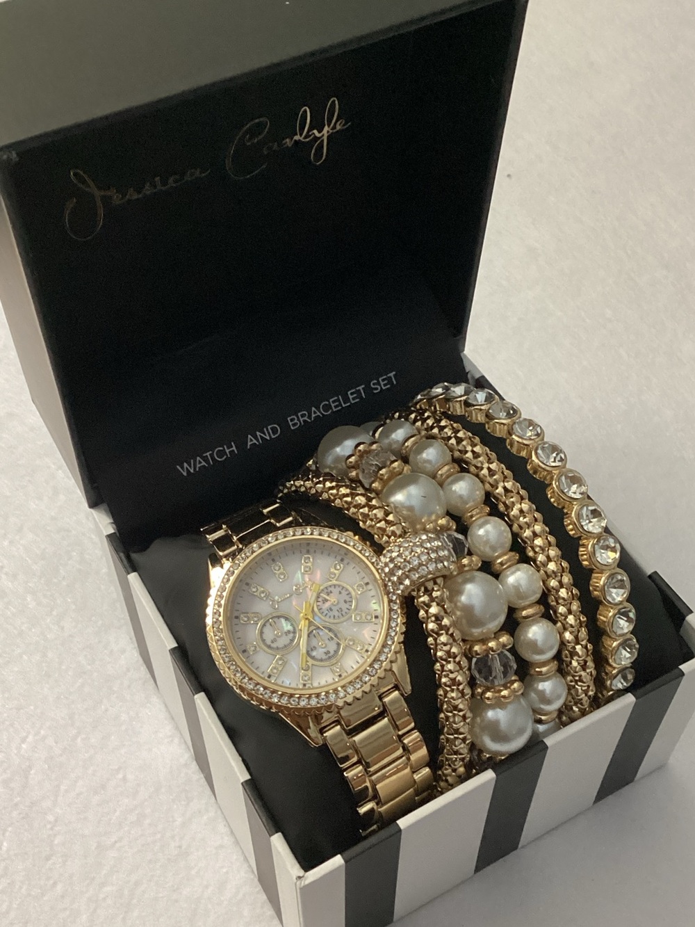 Jessica Carlyle Women's Bracelet Watch 36mm Gift Set